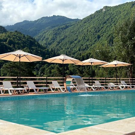 Hotel Chateau Iveri Varjanisi Eksteriør billede